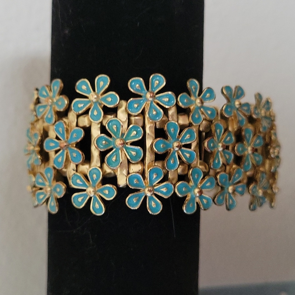 Goldtone Stretch Bracelet